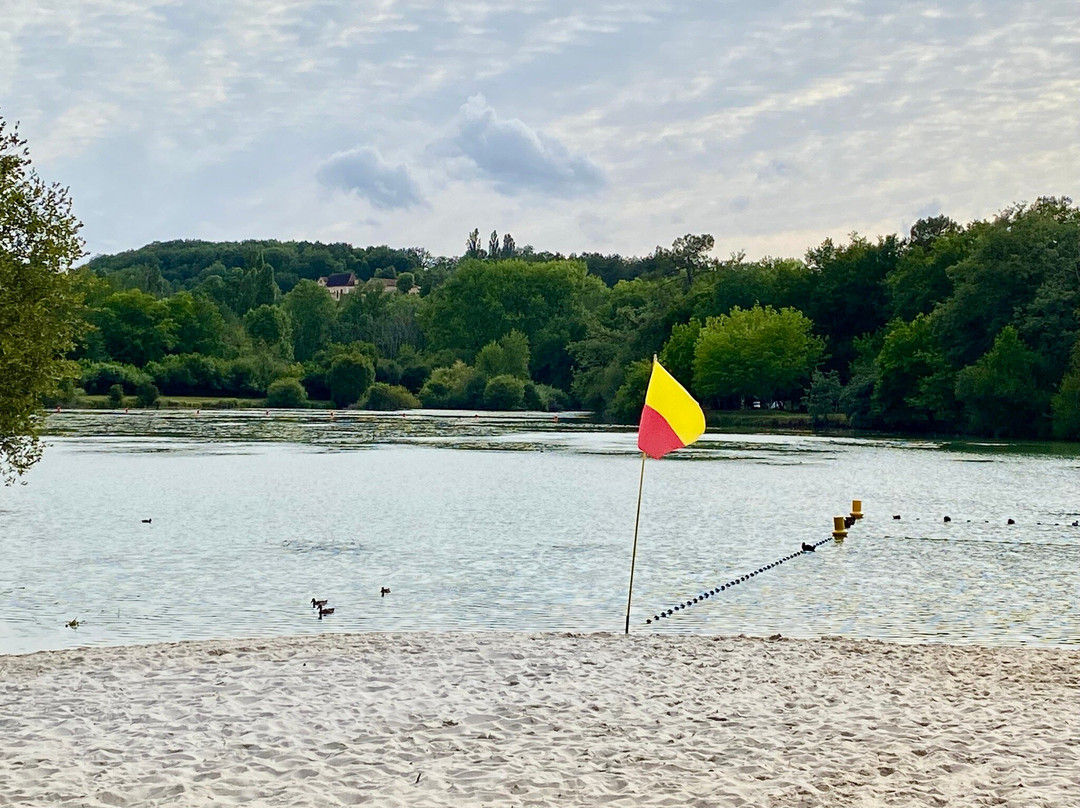 Camping Lac De Neufont-Saint-Amand-de-Vergt必去景点