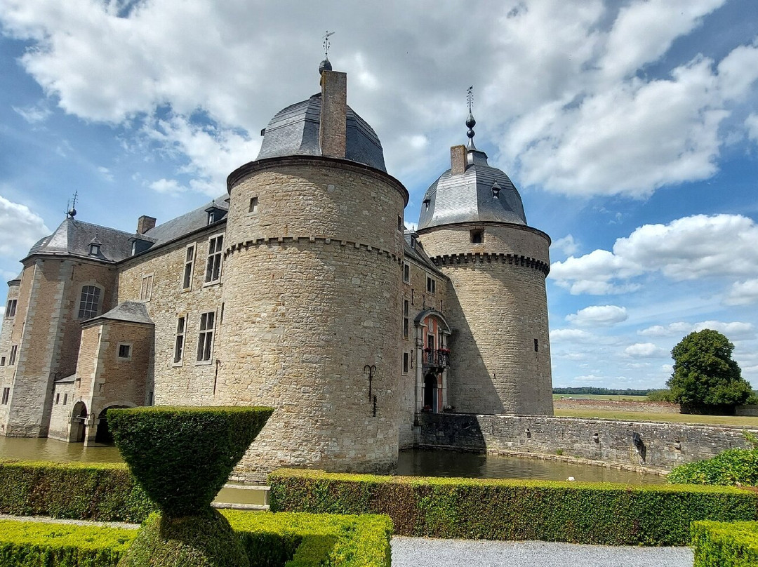 Le Chateau de Lavaux Sainte-Anne-Lavaux-Sainte-Anne必去景点