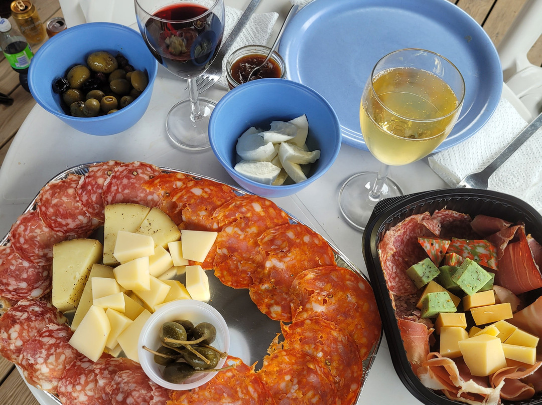 Camarda Italienska Delikatesser-Borensberg必去景点