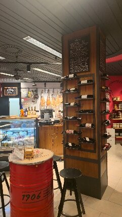 Ultramarinos Costa Quebrada主图