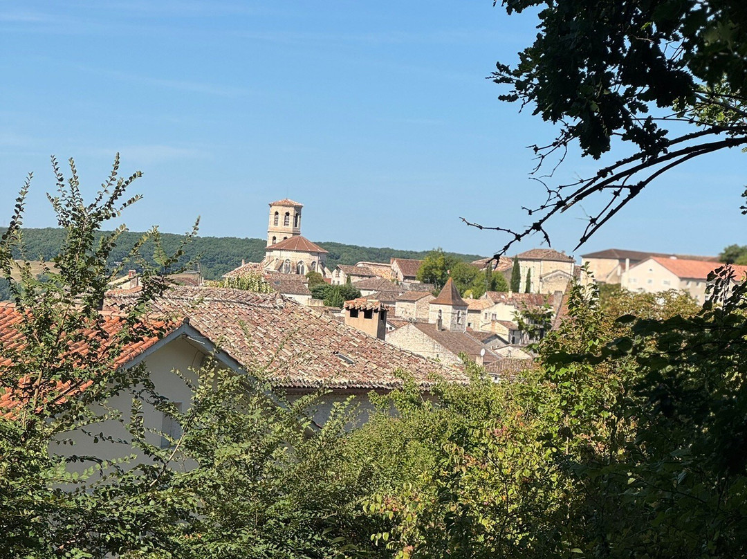 Montcuq Tourist Office - Cahors Vallee du Lot-Montcuq en Quercy Blanc必去景点