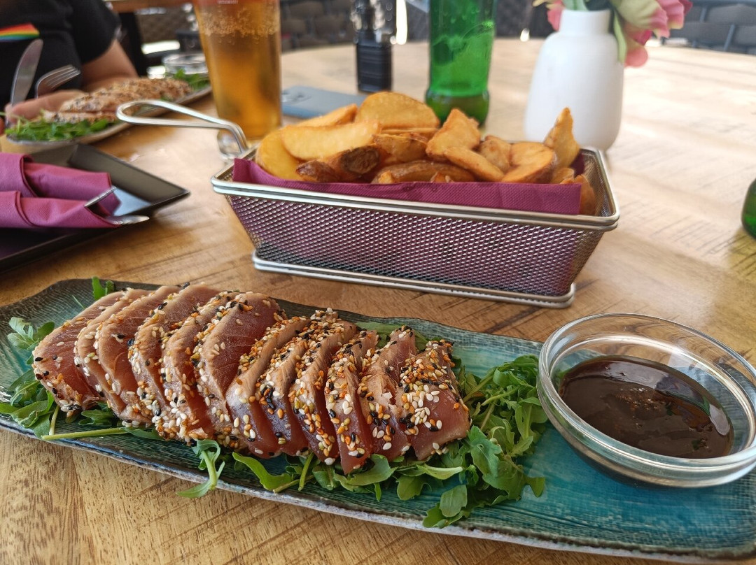 Tuna House