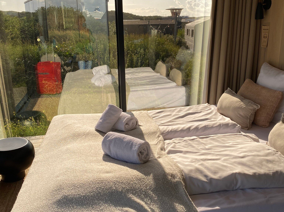 Basecamp IJmuiden主图