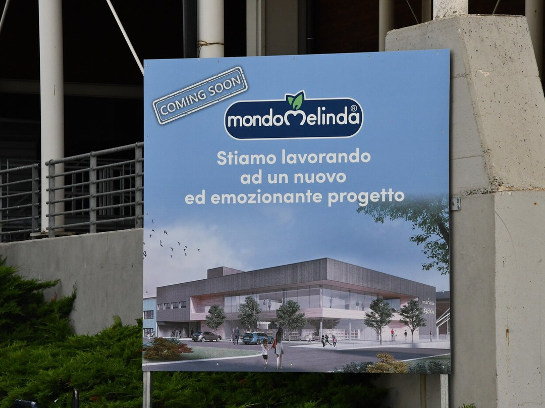 Golden Theatre - MondoMelinda-Predaia必去景点