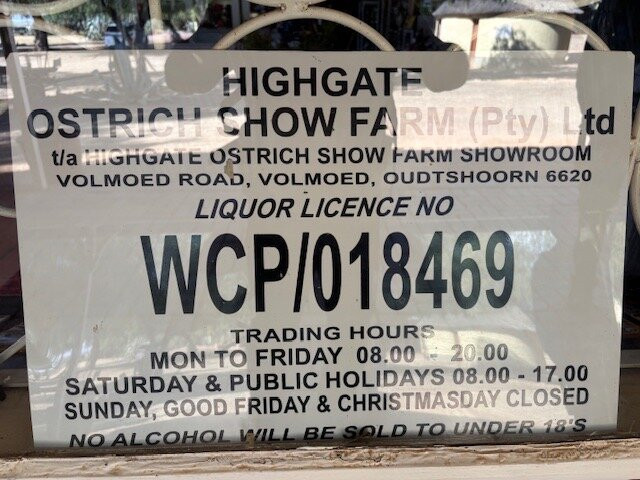 Highgate Ostrich Show Farm-奥兹洪必去景点