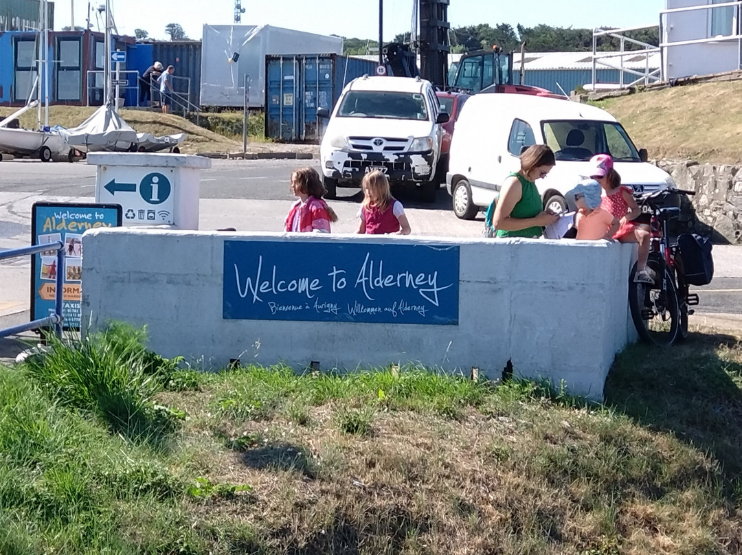 Alderney Ferry Services Limited-Alderney必去景点