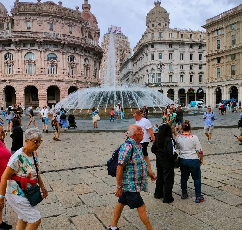 Piazza Raffaele De Ferrari-热那亚必去景点