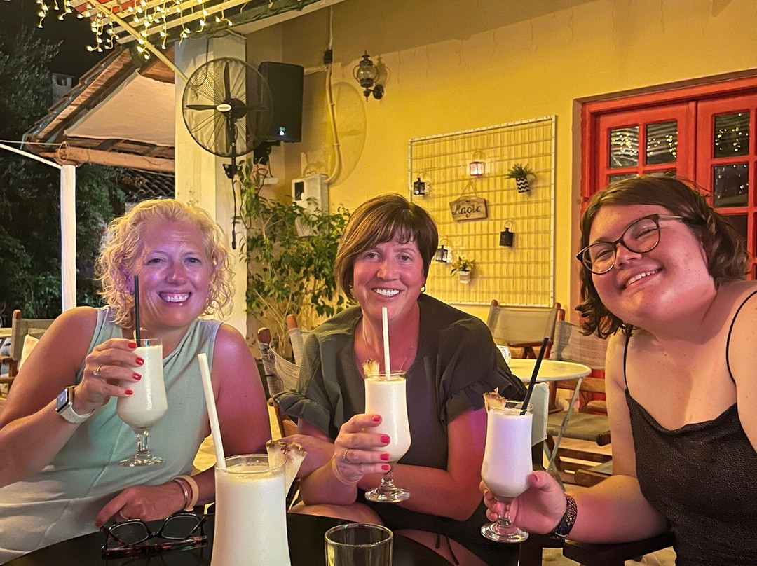 Black and White-Kavos必去景点