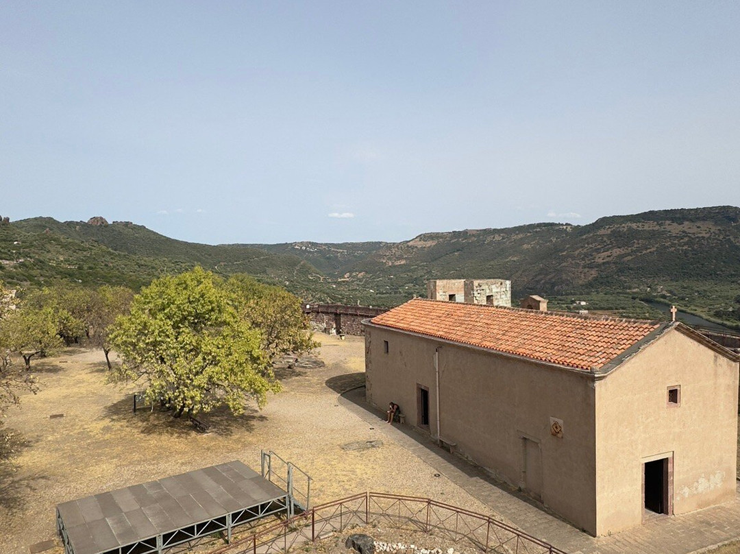 Castello Di Bosa-博萨必去景点
