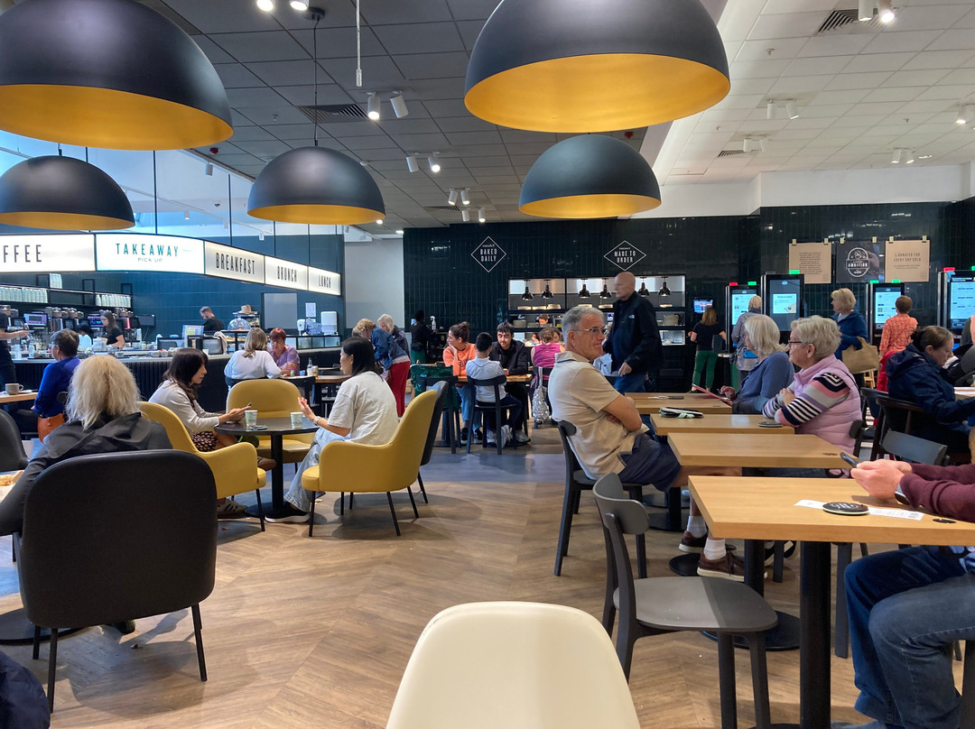 M&s Café