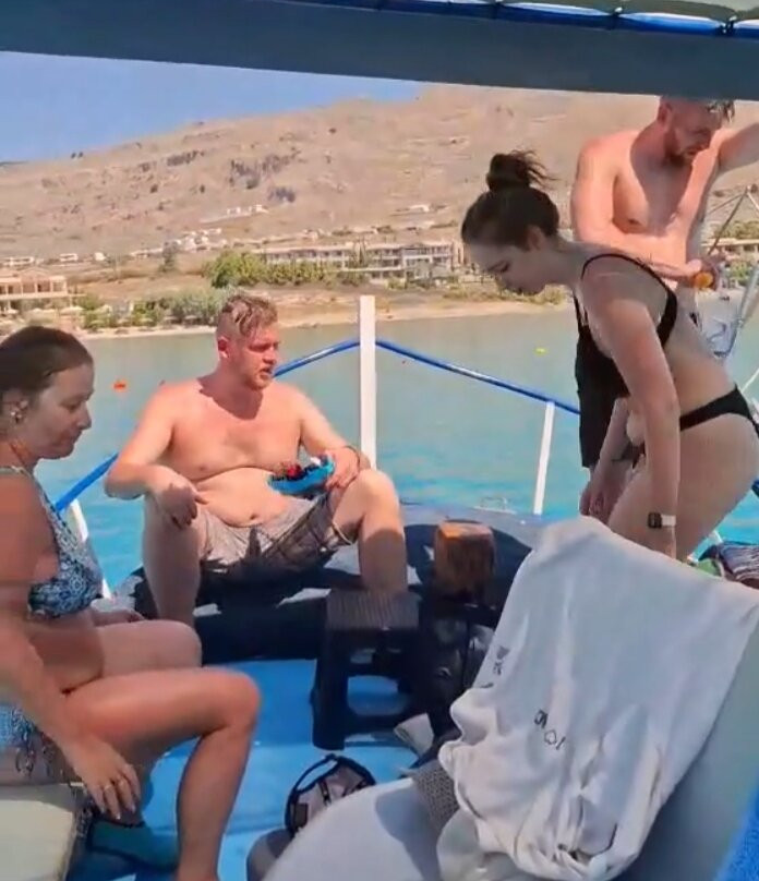 Captain Manolis Lazy Day Boat Trip-Vlycha必去景点