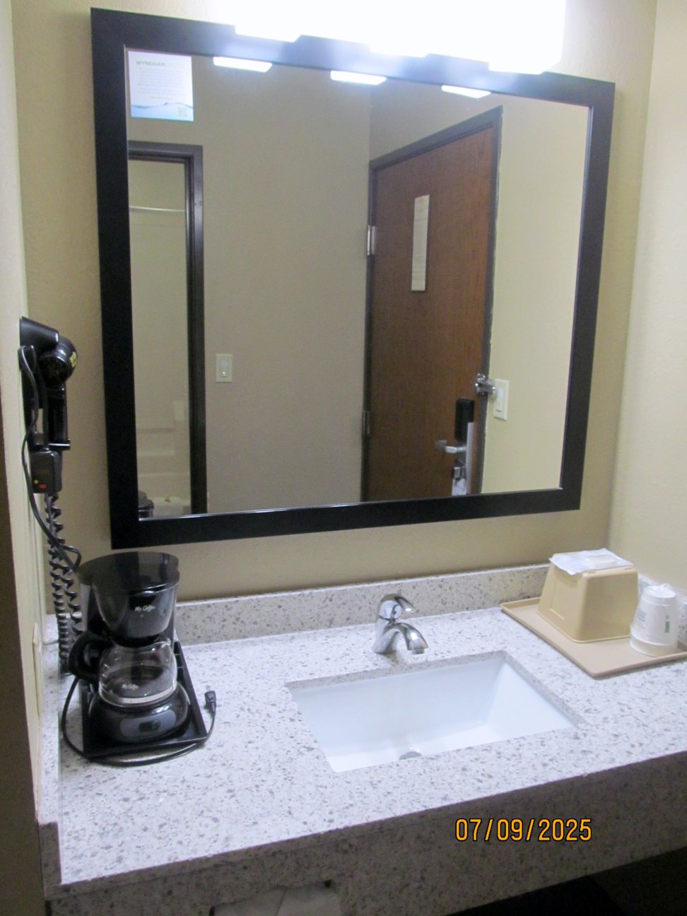 德怀特速8酒店-浴室