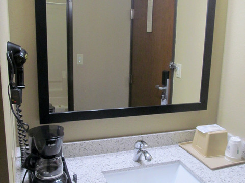 德怀特速8酒店主图