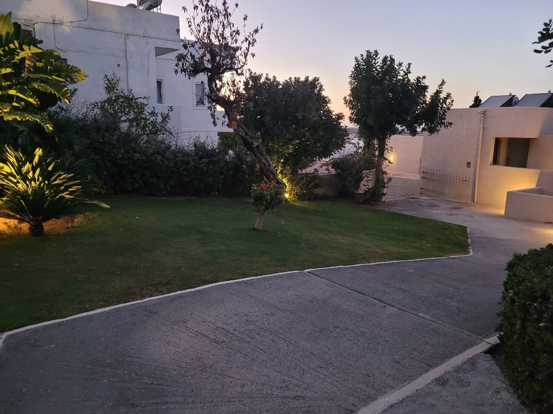 Sundance Apartments & Suites主图