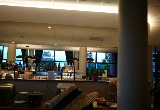 Thil酒店住宿-Logis Hôtel Lyon Est - Porte de l'Ain Rest. le Relais de Genève