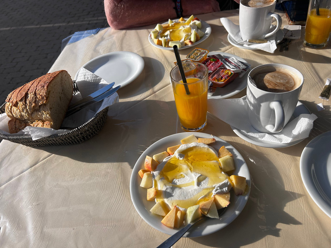 Poseidon Hotel主图