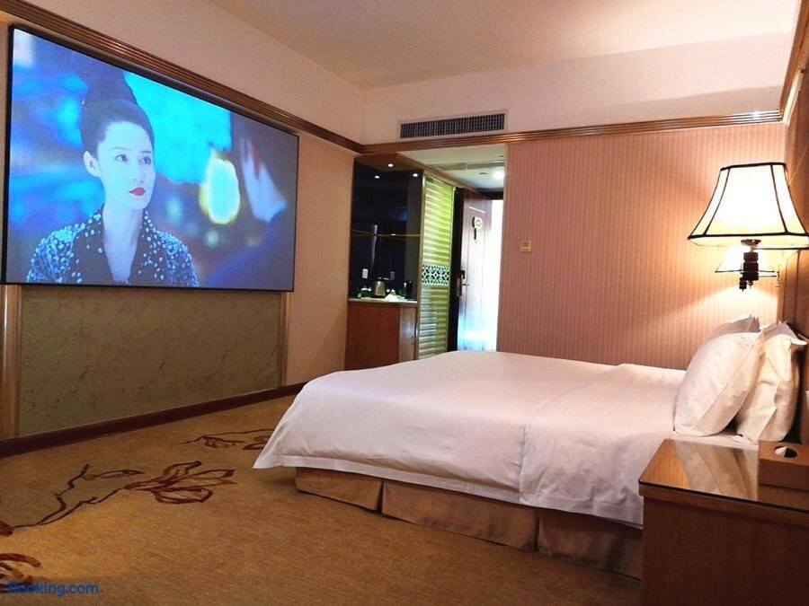 维也纳酒店(湛江海滨大道金沙湾店)主图