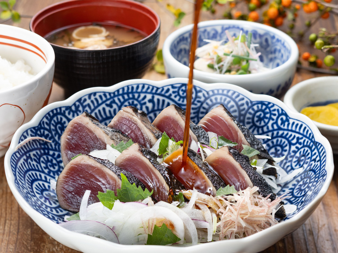 Warayaki Katsuo Tataki Myojinmaru Namba Central Eatery