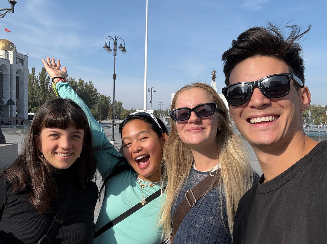 UAZ Buhanka Rental-比斯凯克必去景点