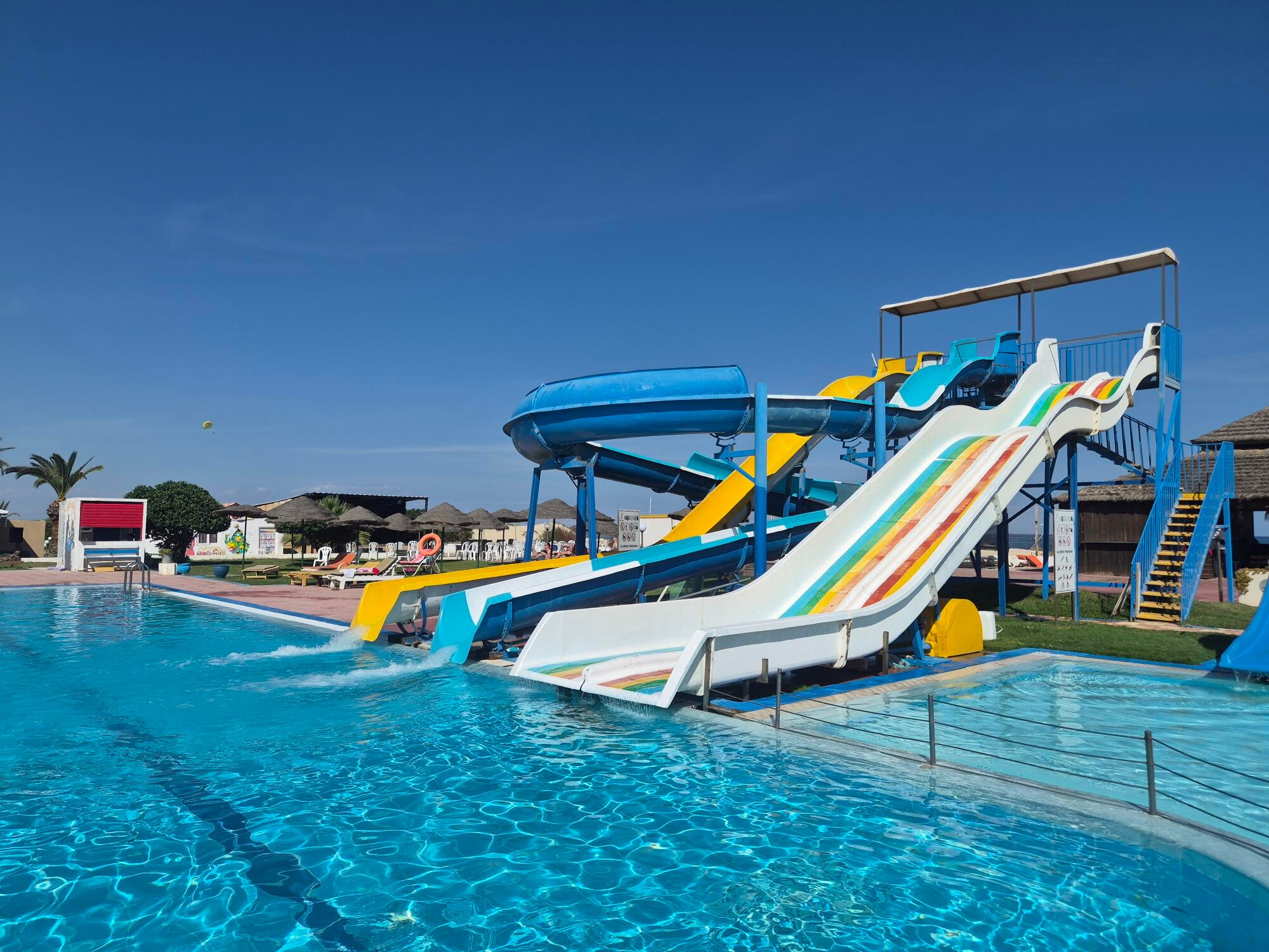 Neptunia Beach-泳池