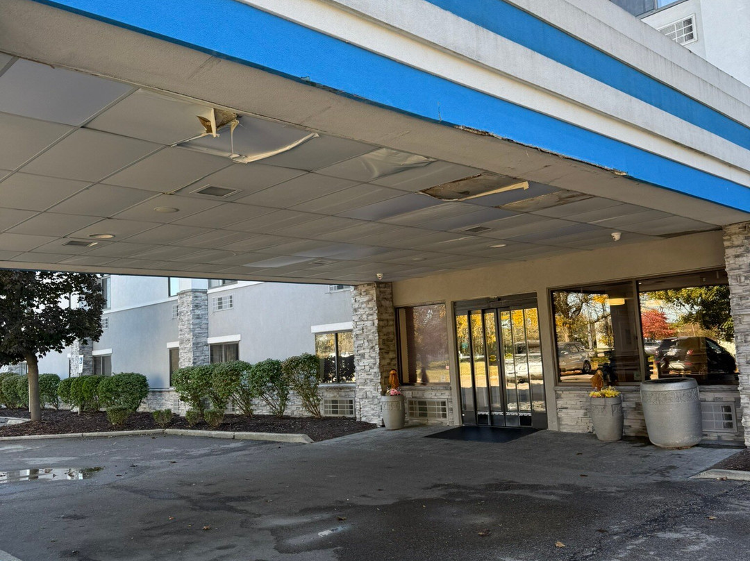 Baymont By Wyndham Detroit Airport/romulus主图