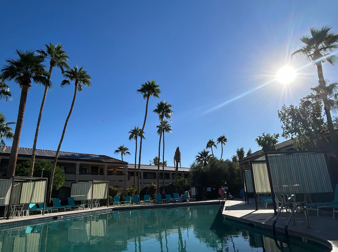 拉丰特旅馆&套房酒店主图