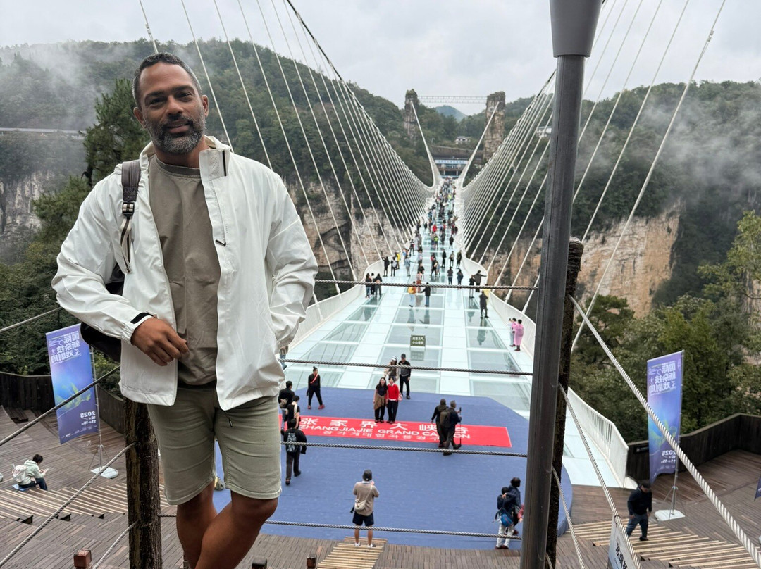 张家界玻璃桥-张家界市必去景点