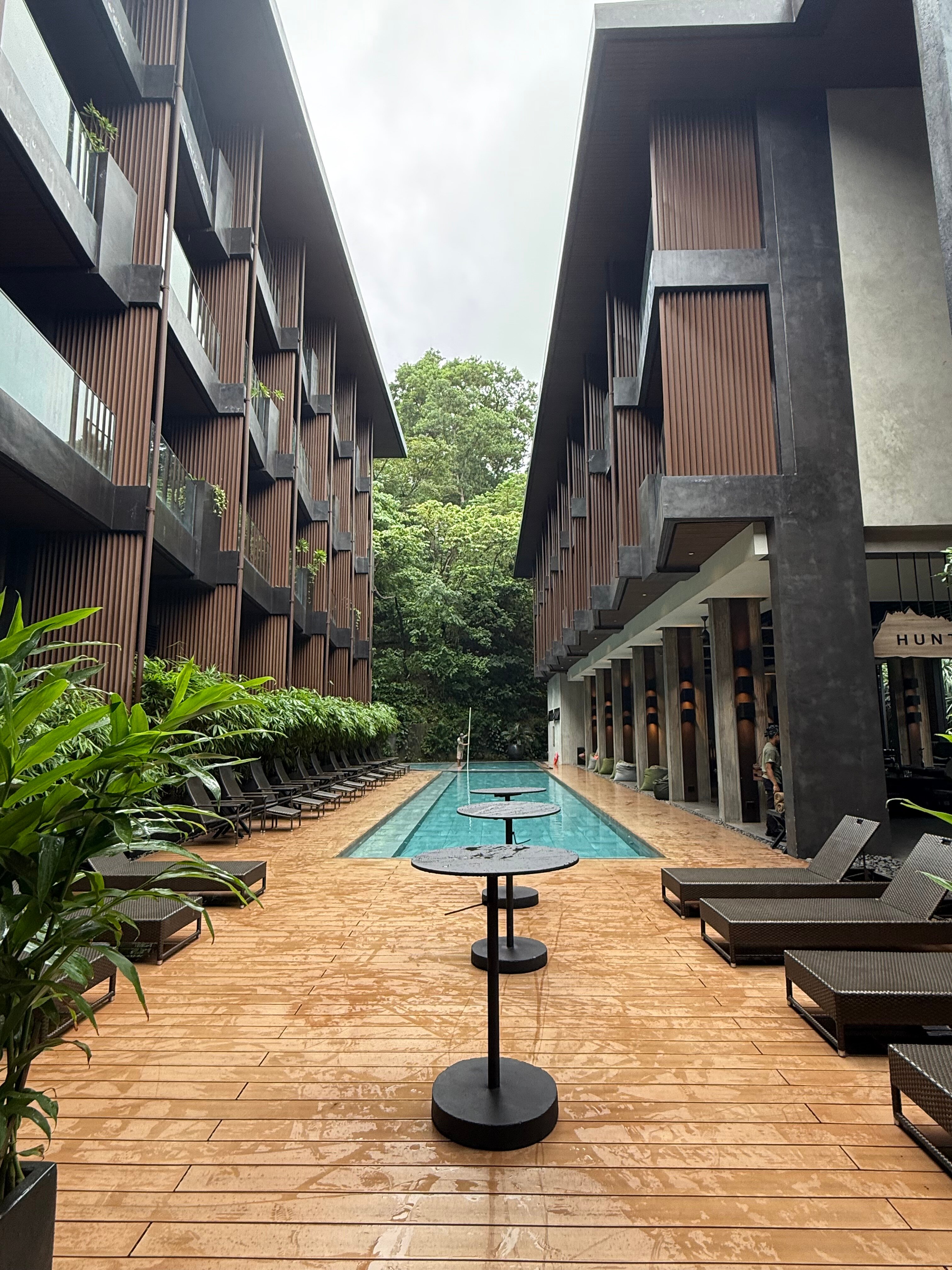 The Funny Lion El Nido-官方