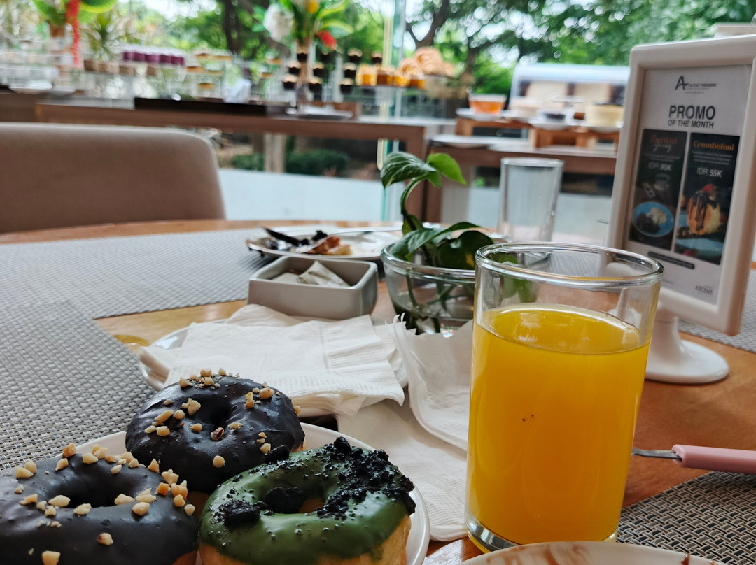 Ascent Premiere Hotel And Convention Pasuruan主图