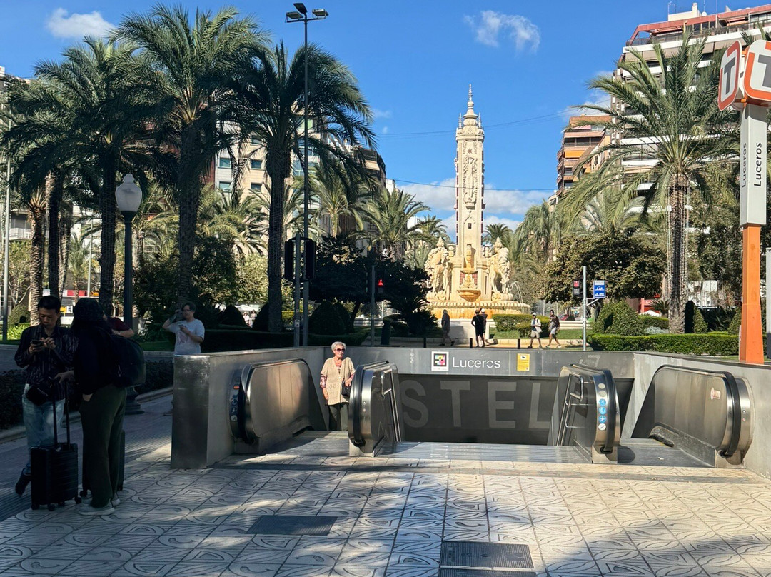 Plaza de Los Luceros-阿利坎特省必去景点