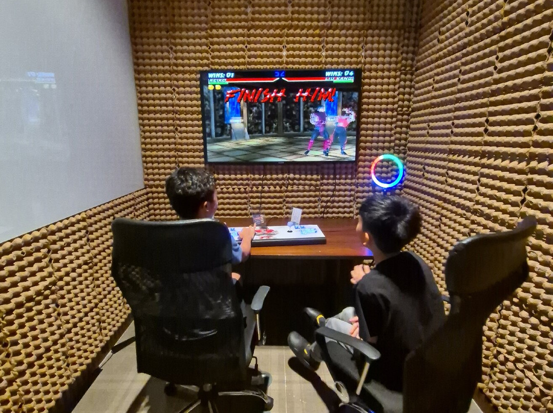 The Excelsior Hotel主图