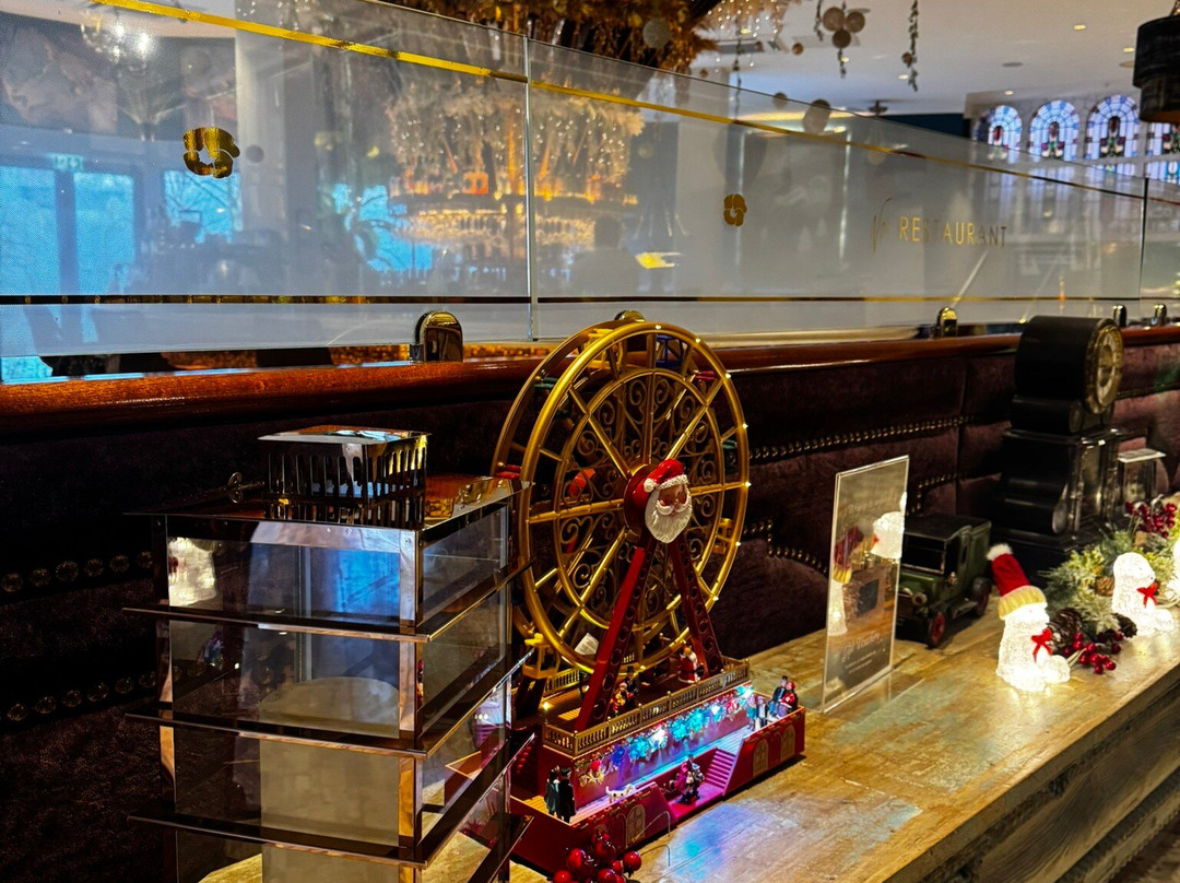 劳勒斯酒店主图