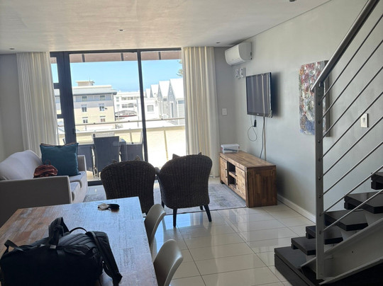 Whale Coast All Suite Hotel主图