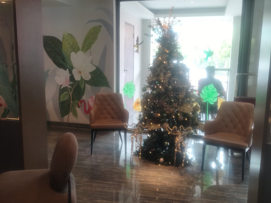 Lun Hotel Manado主图