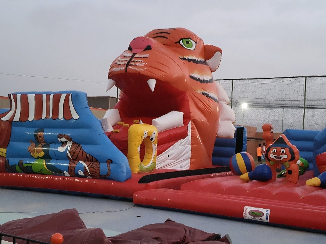 Topi parc de jeux-廷吉尔必去景点