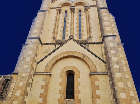 Le Clocher Église Notre - Dame-Challans必去景点