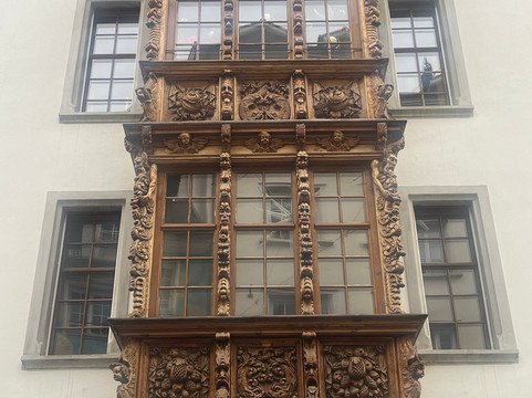 Bow-windows-圣加仑必去景点