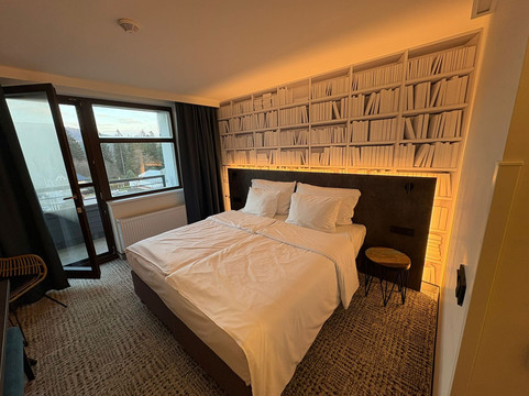 德威司考维索希娜奥雷阿度假村主图