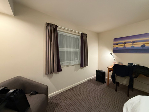 赫尔市中心普瑞米尔酒店