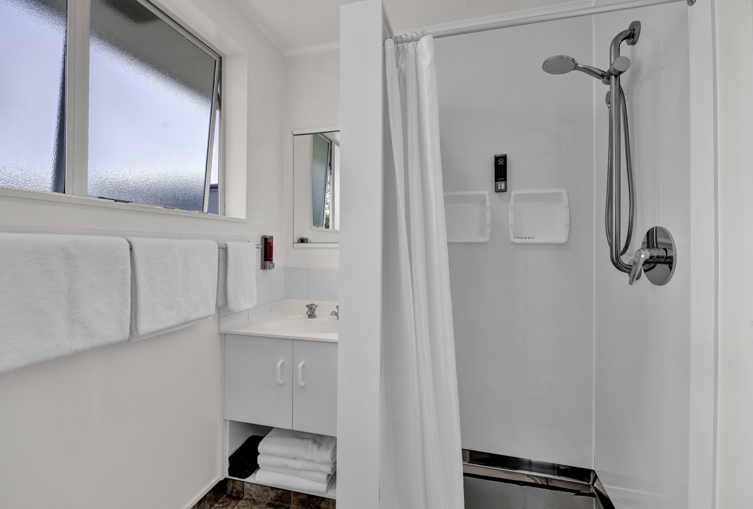 雅芳汽车旅馆-浴室