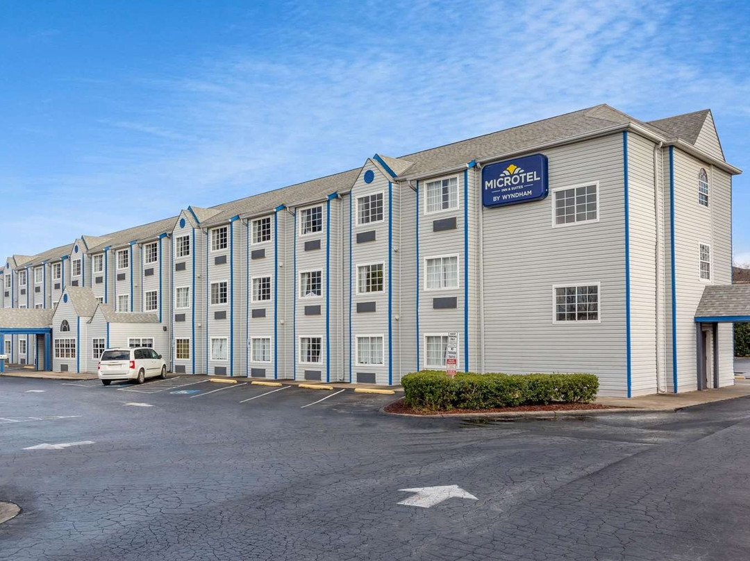 马修斯/夏洛特温德姆麦客达套房酒店