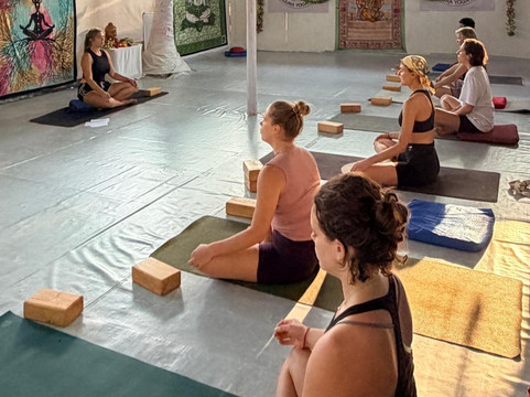 Sarvaguna Yoga-Meditation School-雅高达必去景点