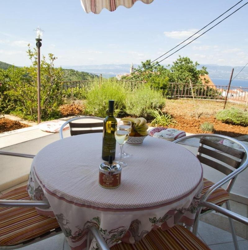 Apartments Vrbnik 879