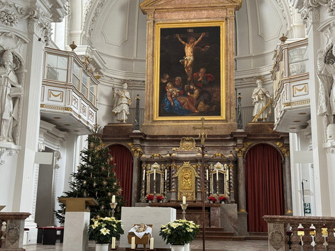 Pfarrkirche St. Quirinus-泰根塞必去景点