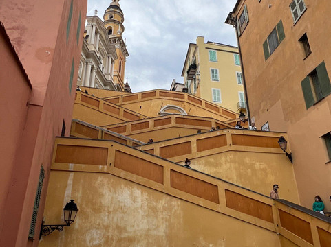 Escaliers-芒通必去景点