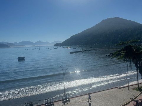 乌巴图巴海滩酒店主图