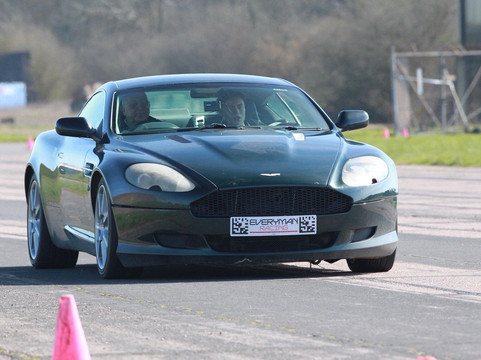 Everyman Driving Experiences-Hoton必去景点