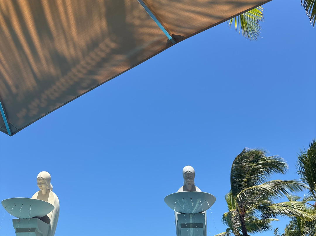 穆丽雅酒店主图