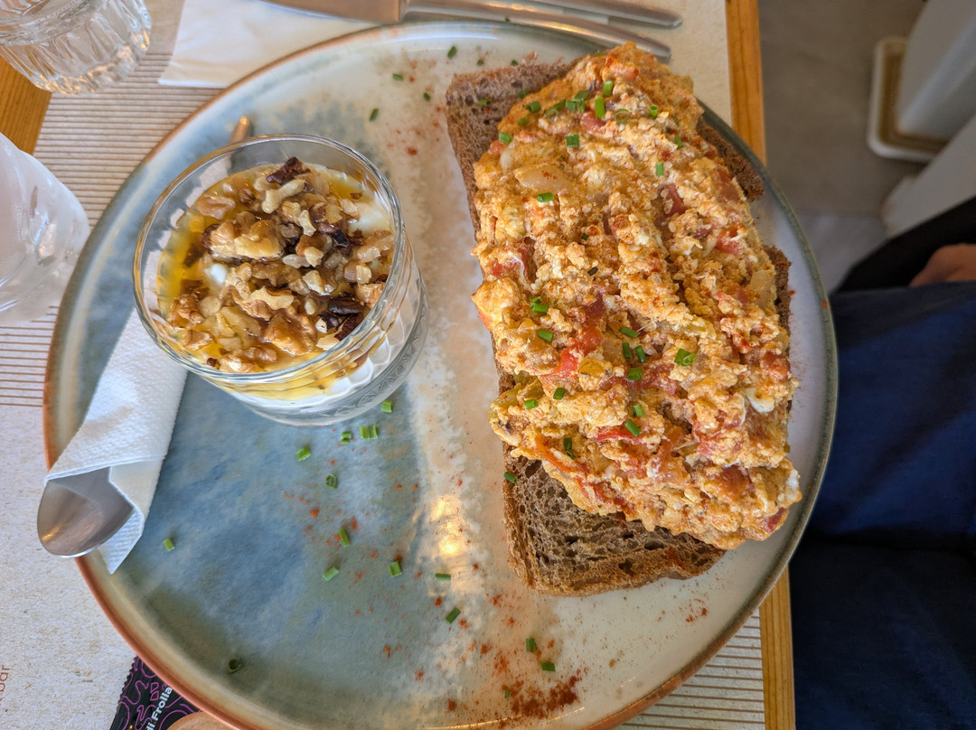Dilay Cafe Snack Bar