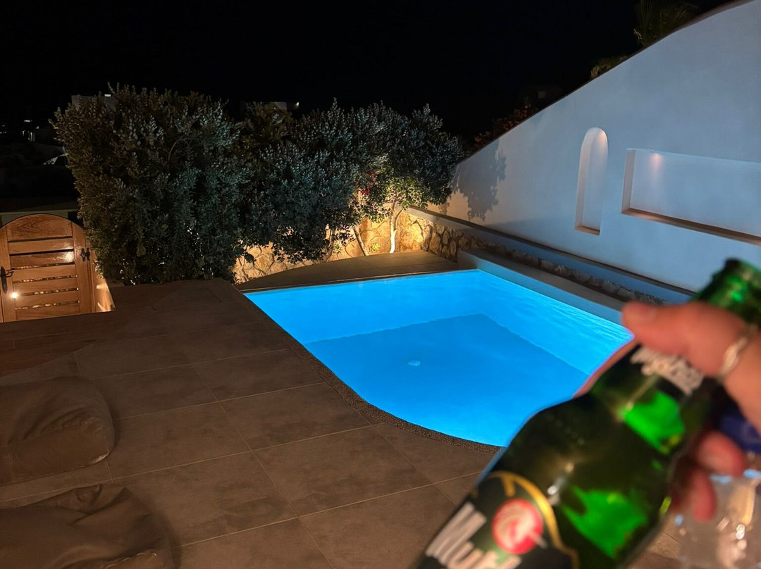 珍珠内拉套房酒店主图